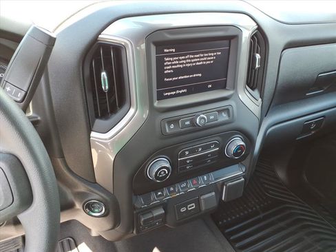 Used 2026 Chevrolet Silverado 1500 Custom image 21