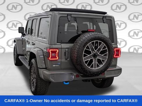 Used 2023 Jeep Wrangler Unlimited Sahara AWD/4WD image 29