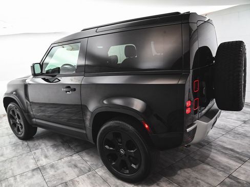 Used 2021 Land Rover Defender 90 S AWD/4WD image 4