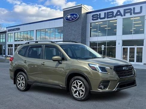 Certified 2022 Subaru Forester Premium AWD/4WD image 1