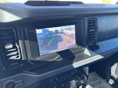 Used 2021 Ford Bronco Big Bend image 2