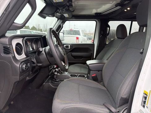 Used 2024 Jeep Wrangler Unlimited Sport AWD/4WD image 23