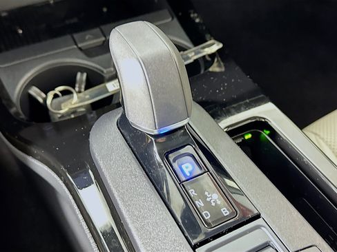 Used 2024 Toyota Prius XLE image 19