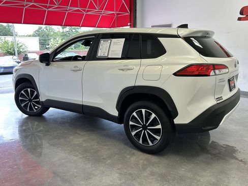 Used 2022 Toyota Corolla Cross L FWD image 6