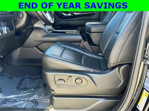 Used 2022 GMC Yukon XL Denali image 9