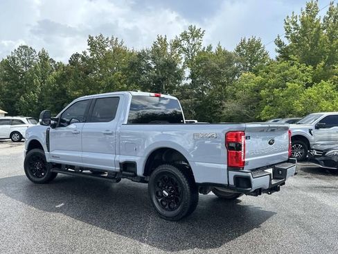 Used 2025 Ford F350 Lariat w/ Black Appearance Package image 11