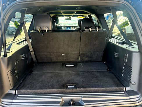 Used 2017 Ford Expedition EL Limited w/ Equipment Group 301A image 9