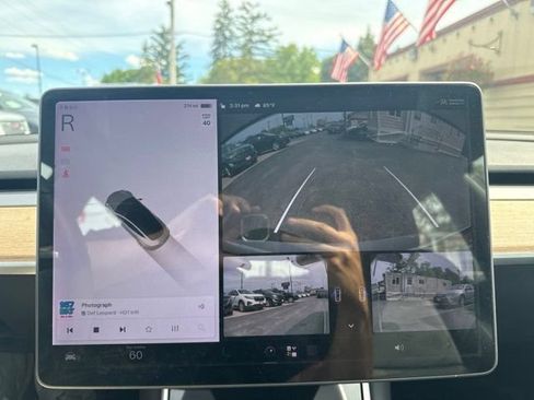 Used 2018 Tesla Model 3 Long Range RWD image 30