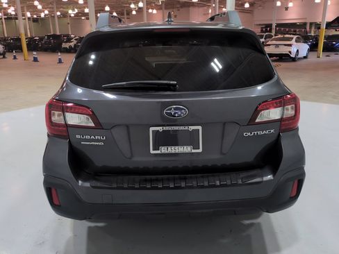 Used 2018 Subaru Outback 2.5i Premium AWD/4WD image 4