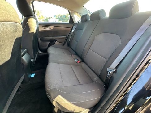 Used 2020 Kia Forte LXS image 10