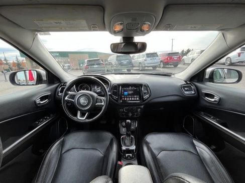 Used 2019 Jeep Compass Limited image 31