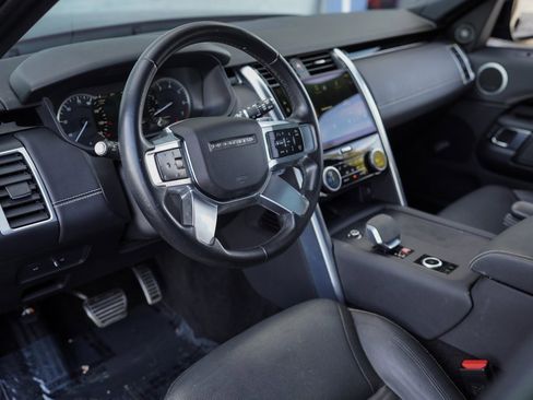 Used 2023 Land Rover Discovery S R-Dynamic image 19