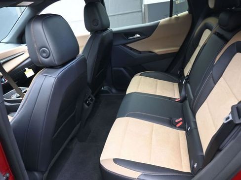 New 2026 Chevrolet Equinox ACTIV w/ Convenience Package III image 9