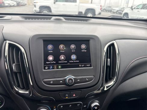 Used 2022 Chevrolet Equinox RS image 11