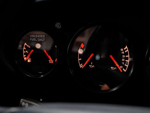 Used 1996 Porsche 911 Carrera 4S AWD/4WD image 11