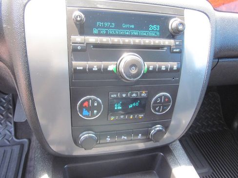 Used 2013 GMC Sierra 1500 SLT w/ SLT Convenience Package AWD/4WD image 20