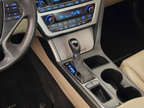 Used 2015 Hyundai Sonata Limited w/ Option Group 05 image 20