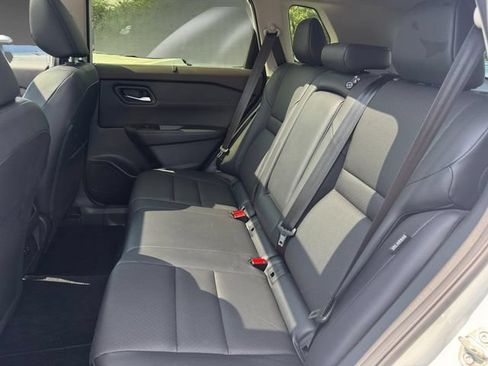Certified 2023 Nissan Rogue SV w/ SV Premium B Package AWD/4WD image 12