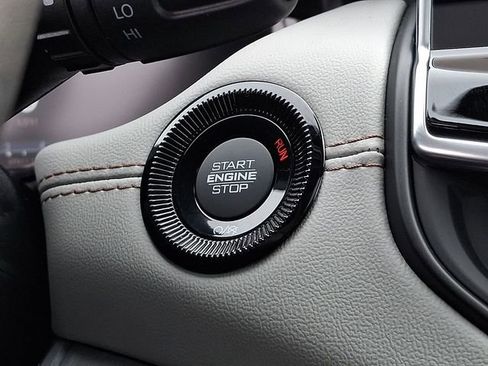 New 2026 Jeep Compass Limited w/ Sun, Sound & Navigation Group image 20