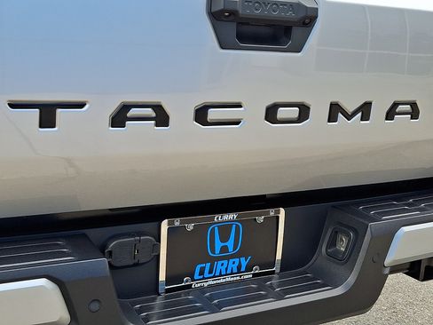 Used 2024 Toyota Tacoma TRD Sport w/ TRD Sport Premium Package AWD/4WD image 35