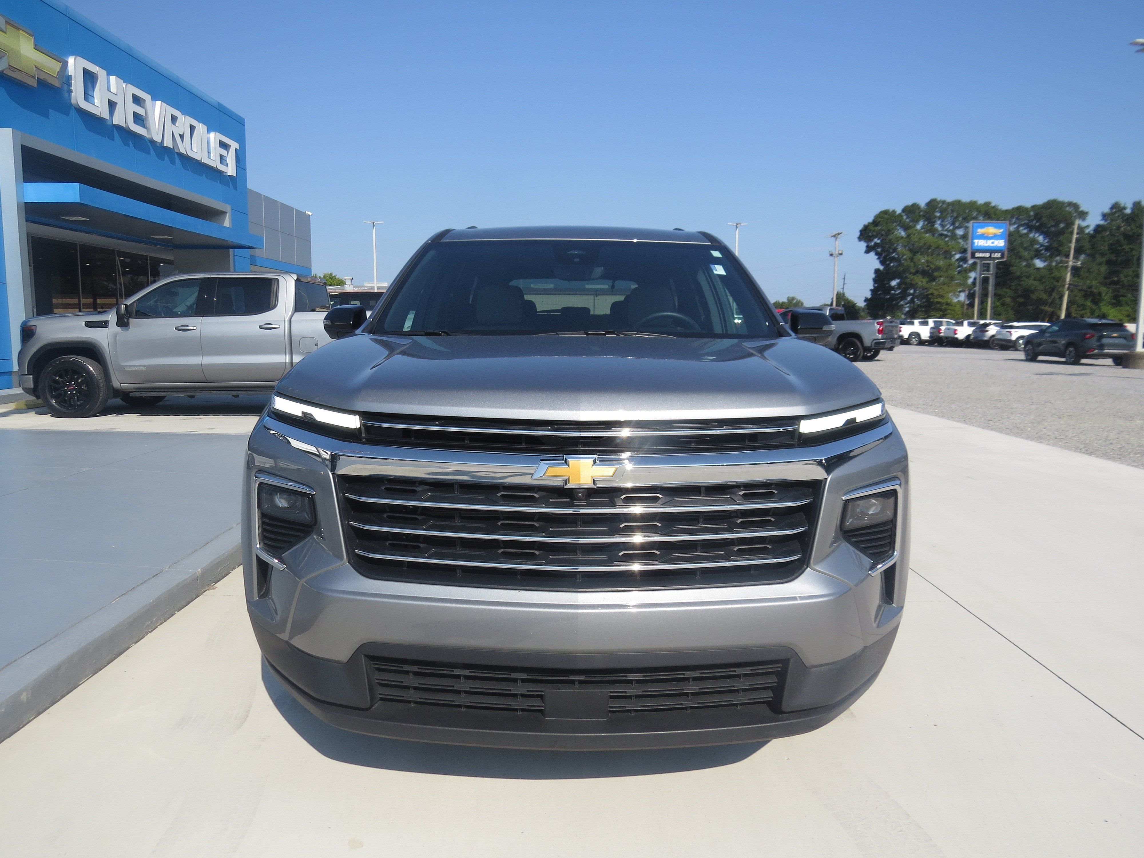 Used 2026 Chevrolet Traverse LT w/ Driver Confidence Package FWD image 10