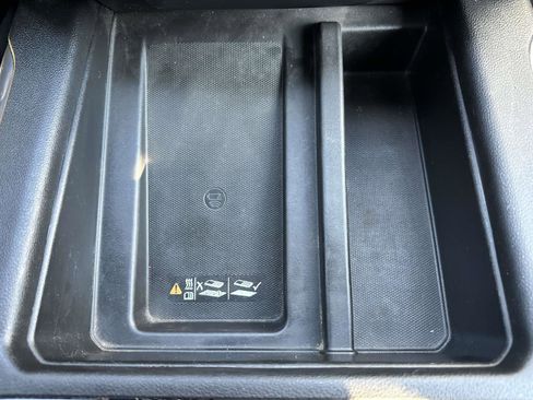 Used 2020 Chevrolet Silverado 2500 LTZ w/ LTZ Convenience Package image 27