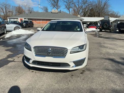 Used 2019 Lincoln MKZ Reserve FWD image 3