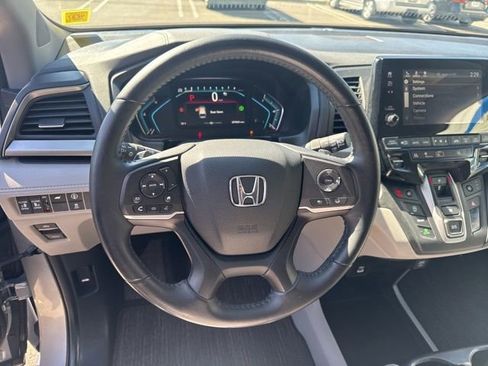 Used 2023 Honda Odyssey EX-L image 16