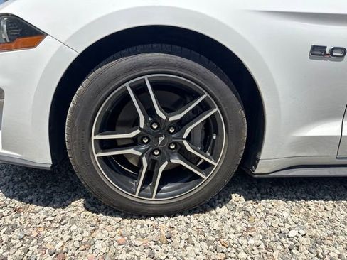 Used 2020 Ford Mustang GT Premium RWD image 5