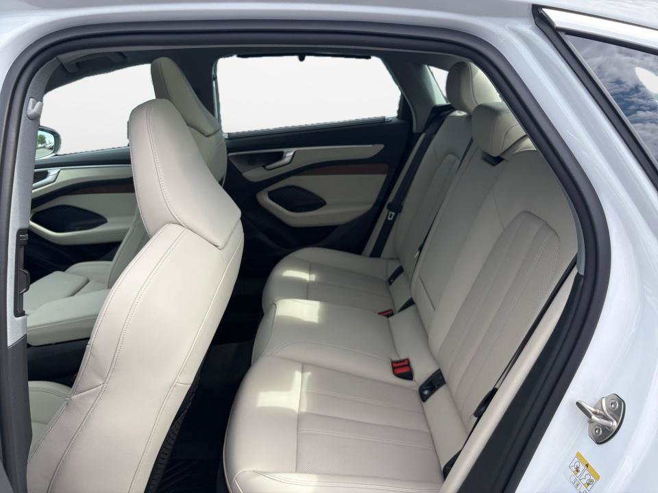 Used 2026 Audi A6 Premium Plus w/ Premium Plus Package AWD/4WD image 13
