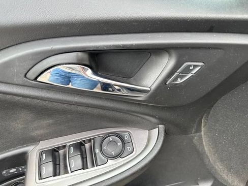 Used 2020 Chevrolet Malibu RS FWD image 15