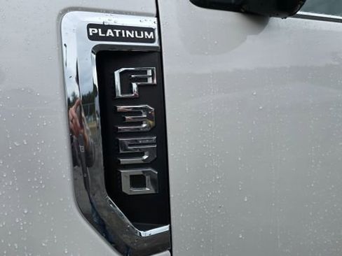 Used 2019 Ford F350 Platinum w/ Platinum Ultimate Package image 15