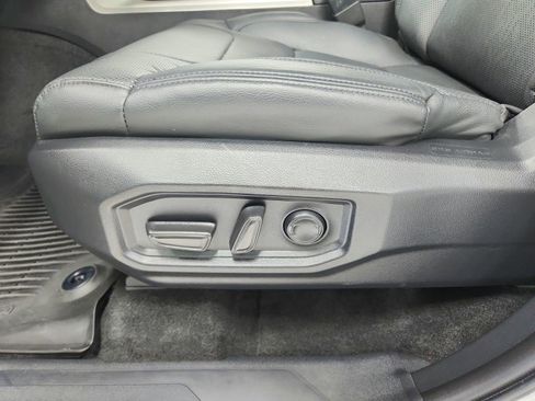 Used 2024 Toyota Tundra SR5 w/ SR5 Premium Package AWD/4WD image 20
