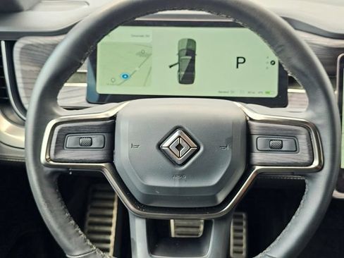 Used 2024 Rivian R1S Adventure AWD/4WD image 34