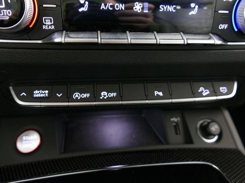 Used 2023 Audi SQ5 Premium Plus w/ Premium Plus Package image 13