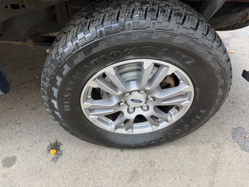 Used 2018 Ford F150 Lariat image 9