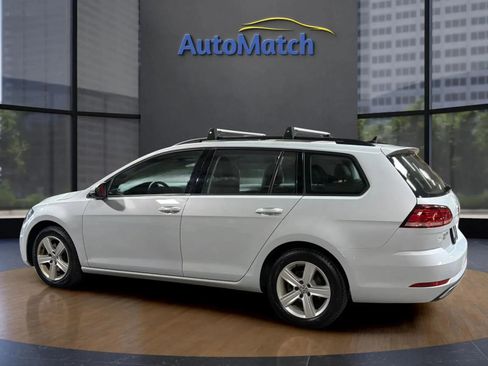 Used 2018 Volkswagen Golf SE FWD image 7