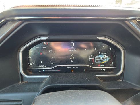 Used 2024 GMC Sierra 2500 AT4 w/ AT4 Preferred Package image 6