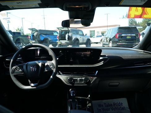Used 2024 Buick Envista Preferred w/ Convenience II Package FWD image 14