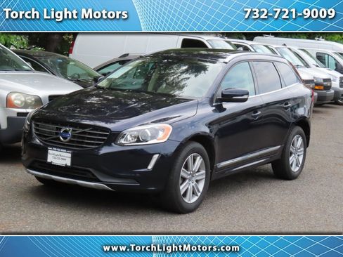 Used 2017 Volvo XC60 T5 Inscription w/ Advanced Package AWD/4WD image 1