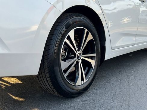 Used 2022 Nissan Sentra SV w/ Trunk Package image 7