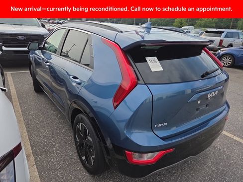 Certified 2024 Kia Niro Wind FWD image 7
