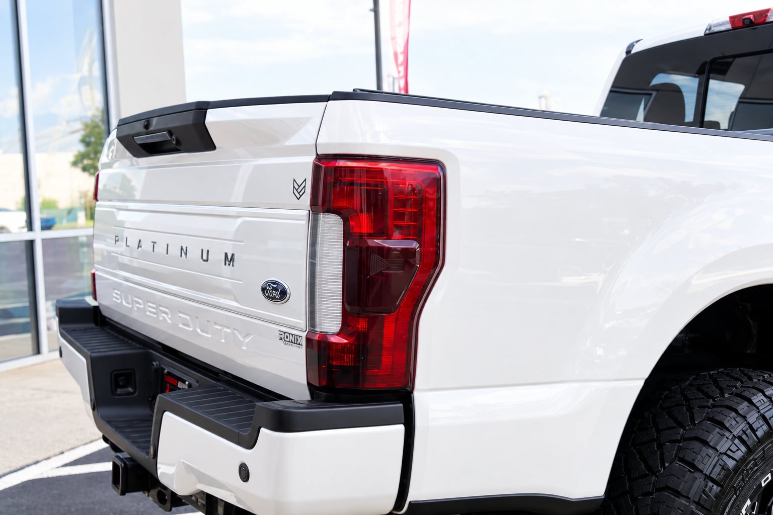 Used 2019 Ford F250 Platinum w/ Platinum Ultimate Package AWD/4WD image 7