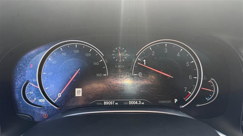 Used 2018 BMW 750i RWD image 33