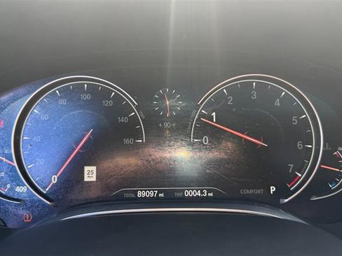 Used 2018 BMW 750i RWD image 33