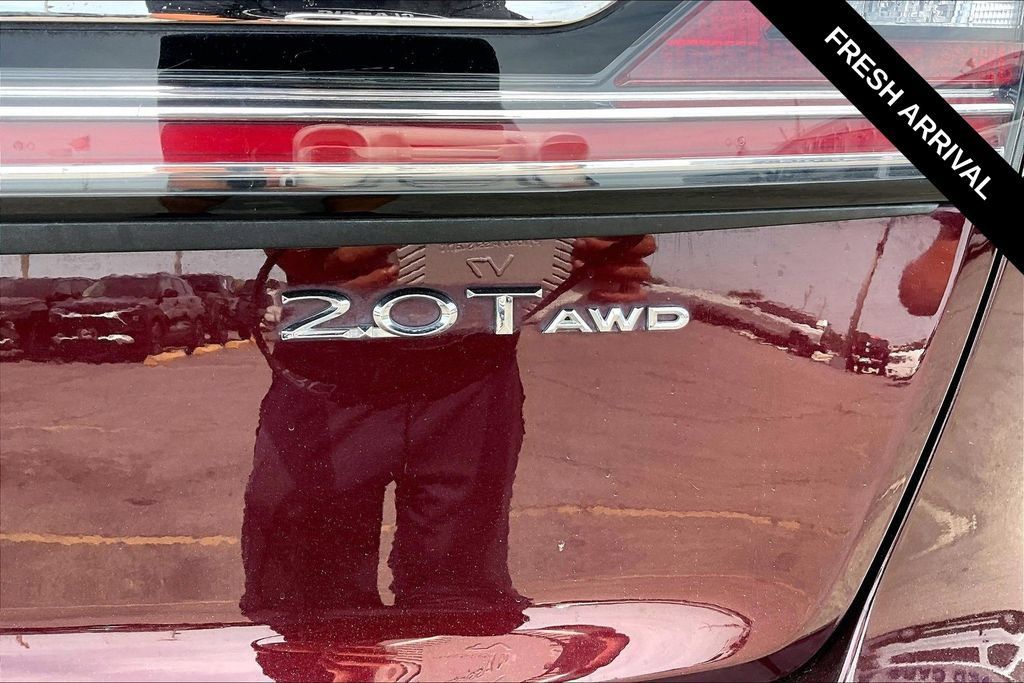 Used 2019 Lincoln Nautilus Reserve AWD/4WD image 23