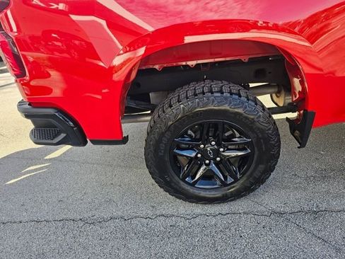 Used 2024 Chevrolet Silverado 1500 LT Trail Boss w/ Convenience Package II image 13