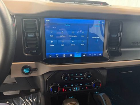 Used 2023 Ford Bronco Wildtrak AWD/4WD image 23