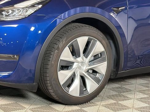 Used 2021 Tesla Model Y Long Range AWD/4WD image 4