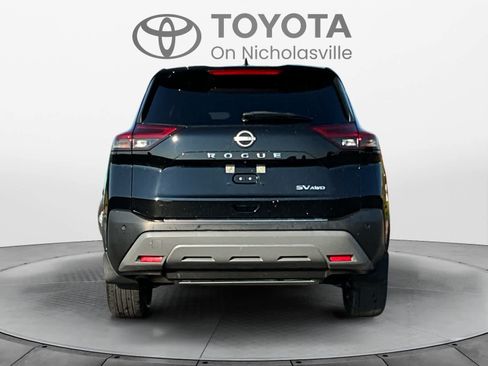 Used 2023 Nissan Rogue SV AWD/4WD image 4